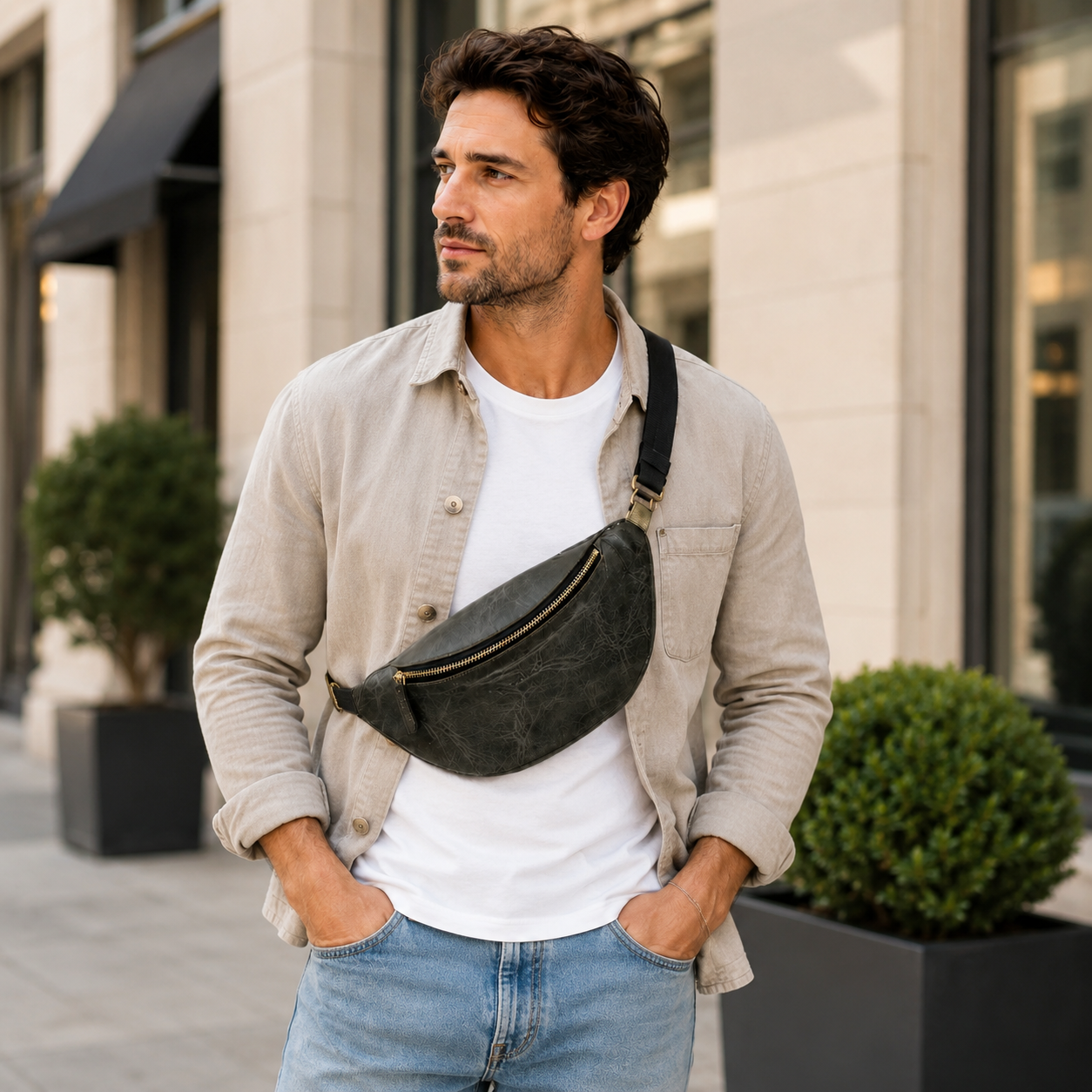 Full-Grain Leather Waist Bag – Crossbody Belt Bag for Travel