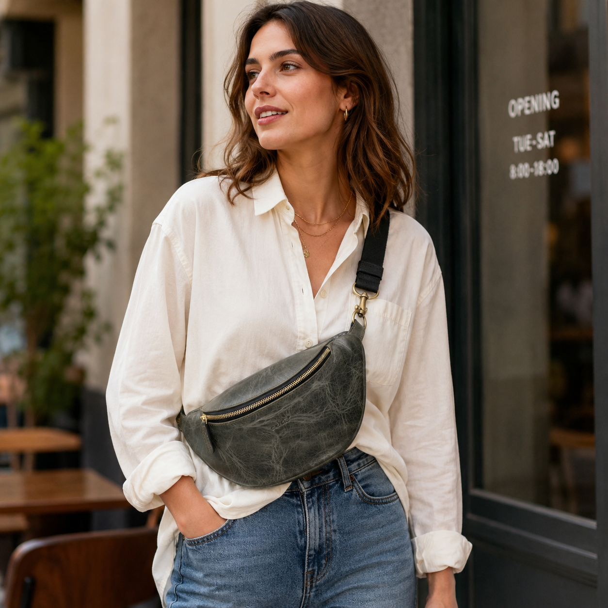 Full-Grain Leather Waist Bag – Crossbody Belt Bag for Travel